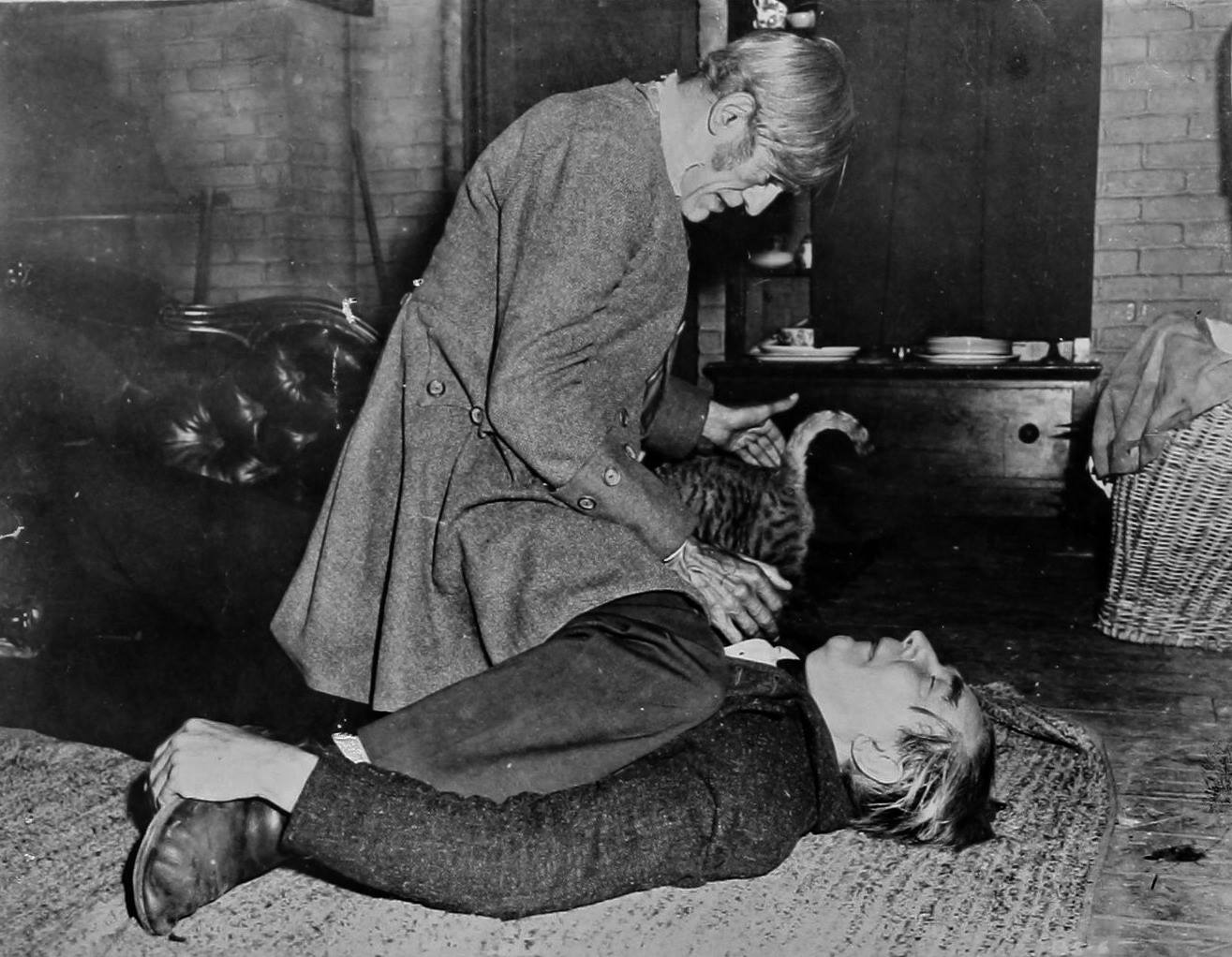 The Body Snatcher (1945)